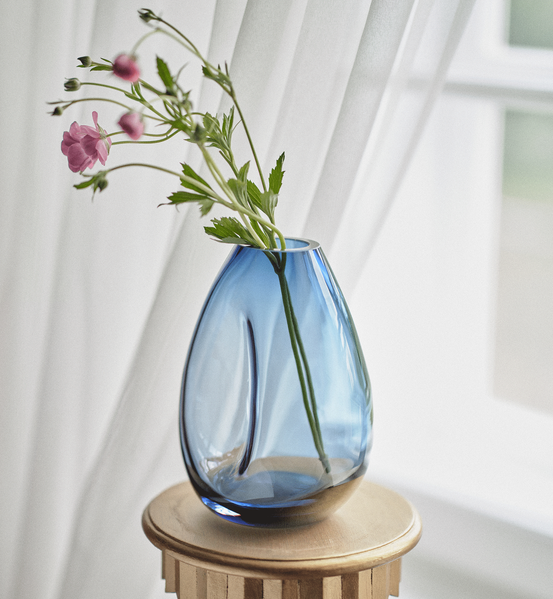 Flow Vase, Navy, 20 cm