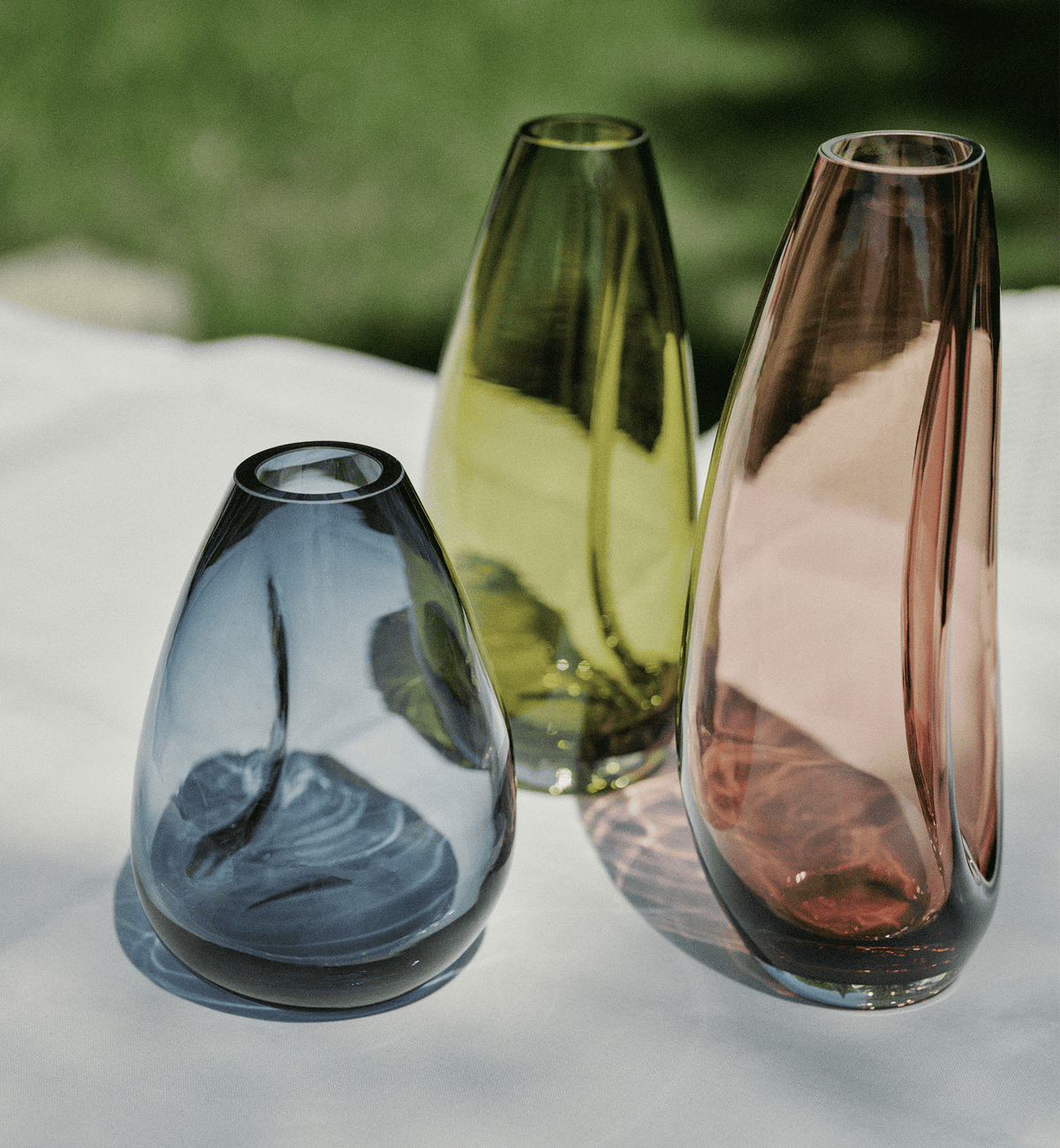 Flow Vase, Navy, 20 cm