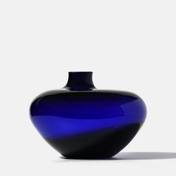 Vase PEBBLE 2017, Kobalt, 16 cm