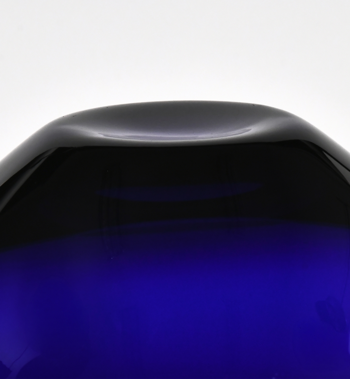 Vase PEBBLE 2017, Kobalt, 16 cm