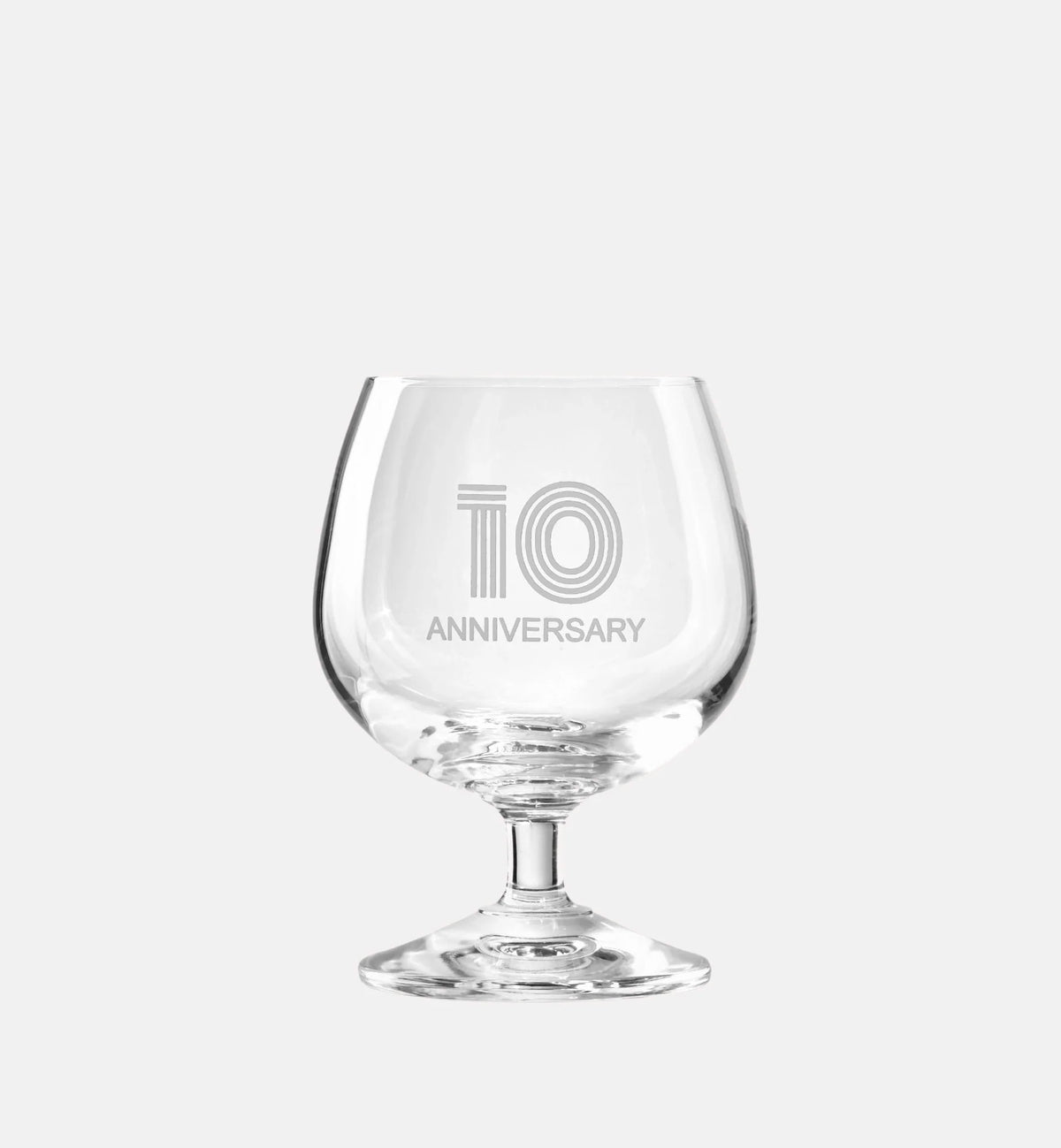 Zdobiony kieliszek z napisem 10 ANNIVERSARY, 10 ROCZNICA 230 ml