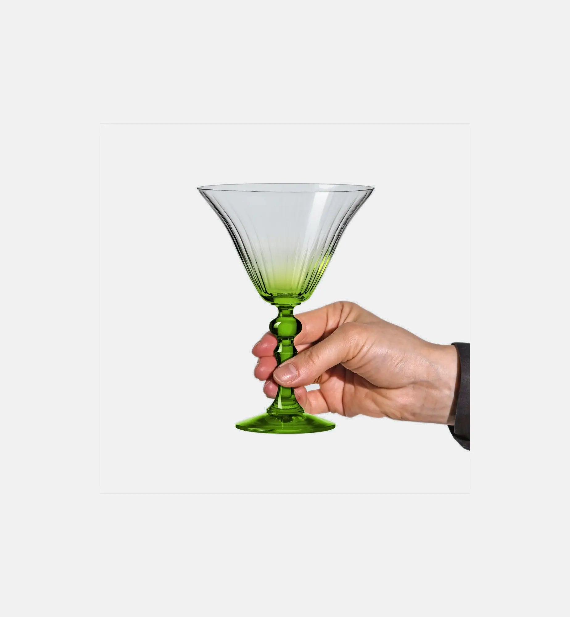 Cieniowane kieliszki do martini z zieloną nóżką 170 ml