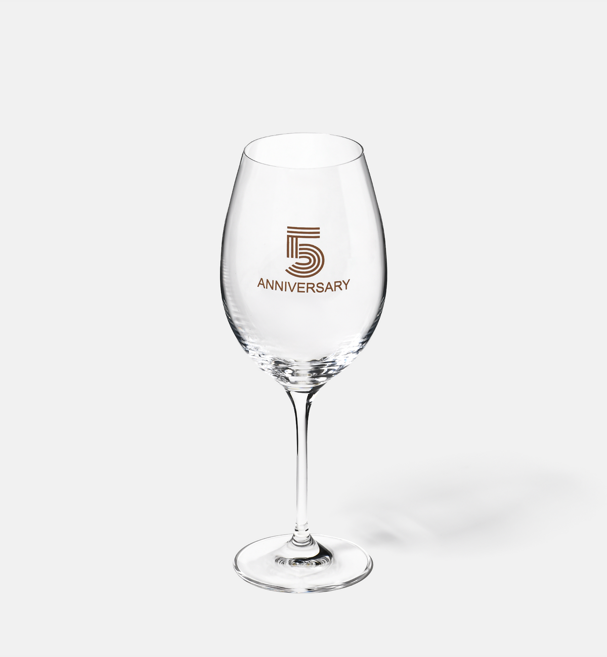 Zdobiony kieliszek do wina z napisem 5 ANNIVERSARY, 5 ROCZNICA 480 ml