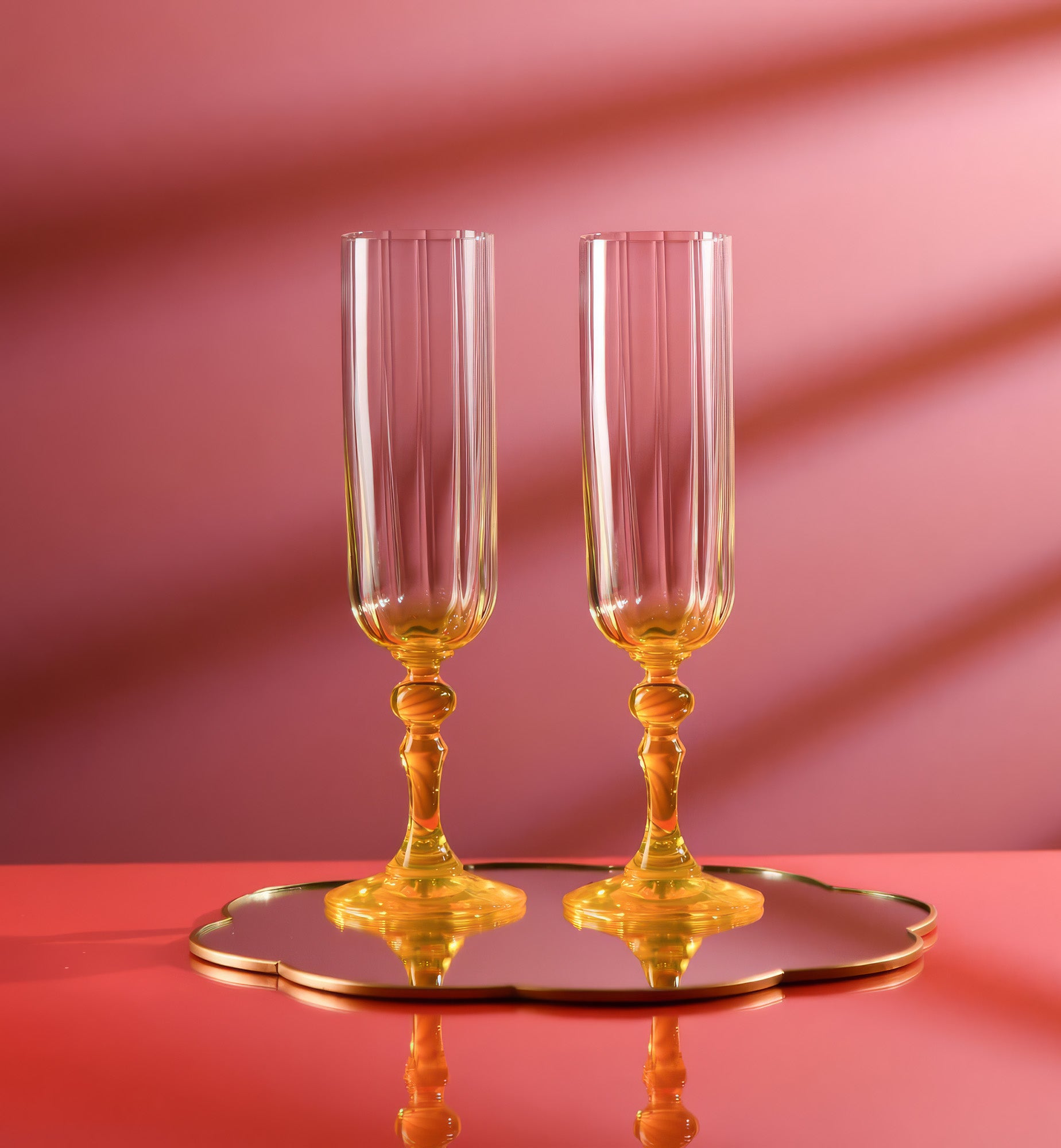 Ombré champagne flutes with yellow stem 200ml