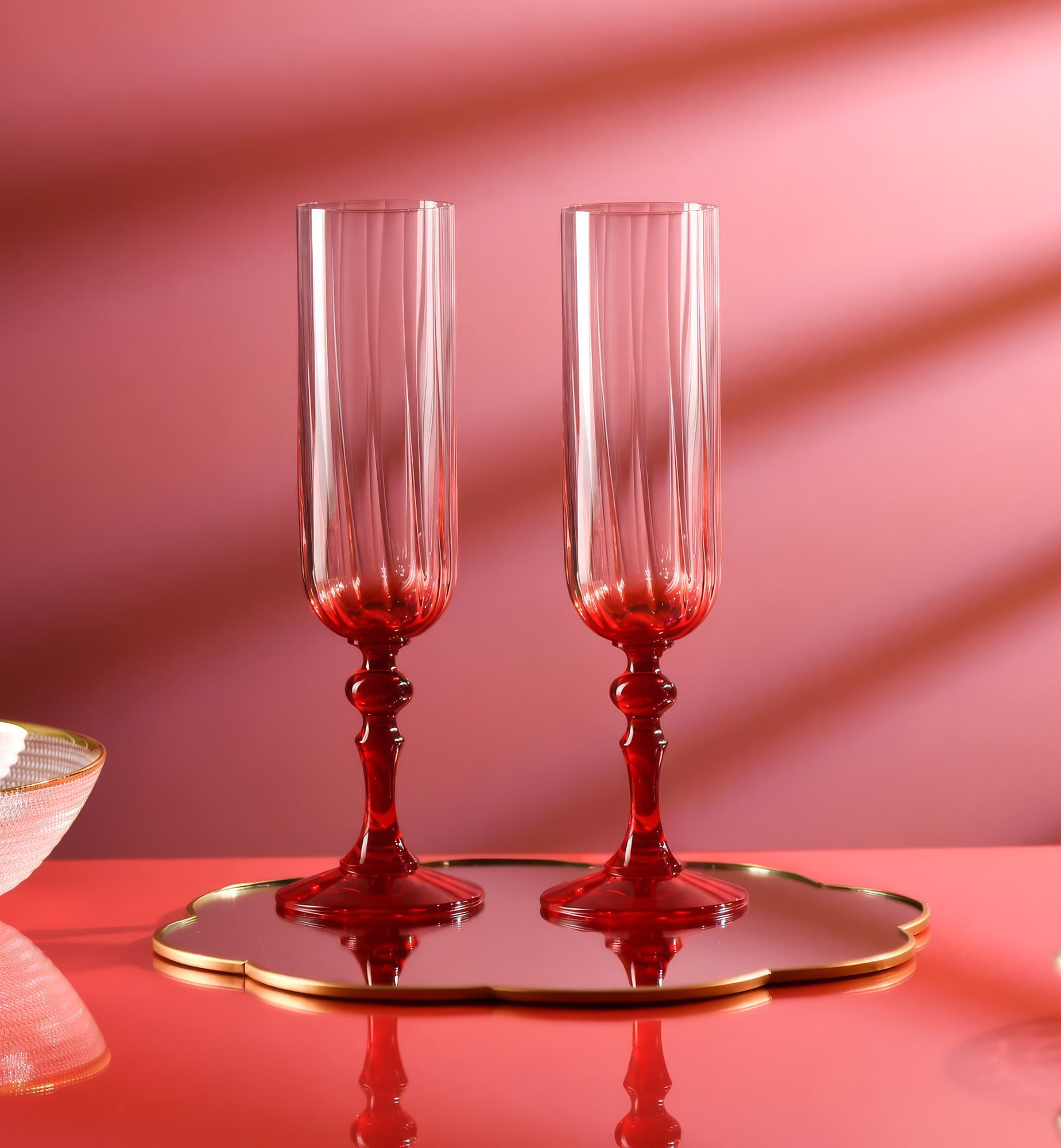 Shaded champagne glasses with a red stem 200 ml