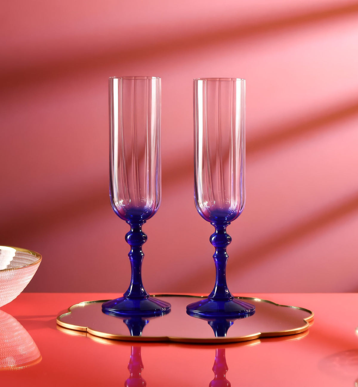 Ombré Champagne Glasses with Navy Stem, 200 ml