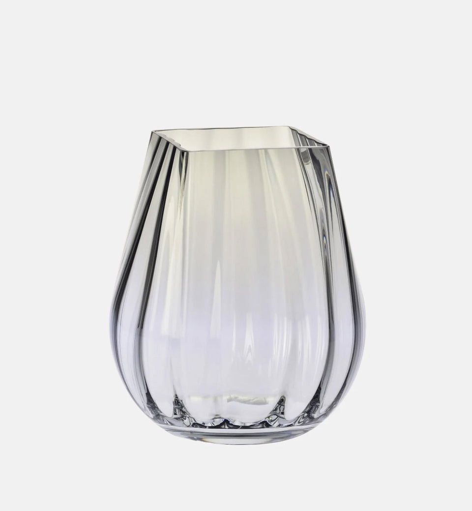 Masywny wazon z kwadratowym brzegiem ryflowany 25,5 cm dymny