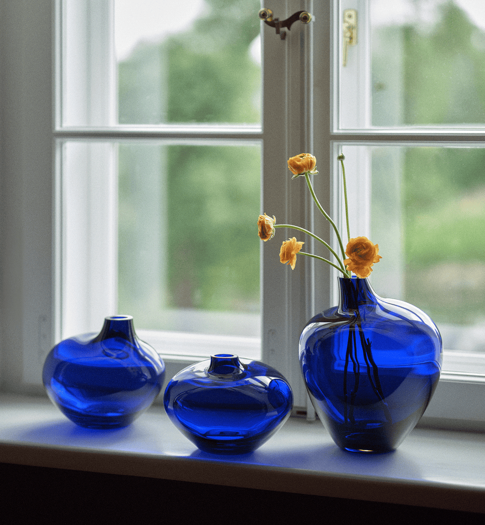 PEBBLE 2017 Vase, Cobalt, 16 cm